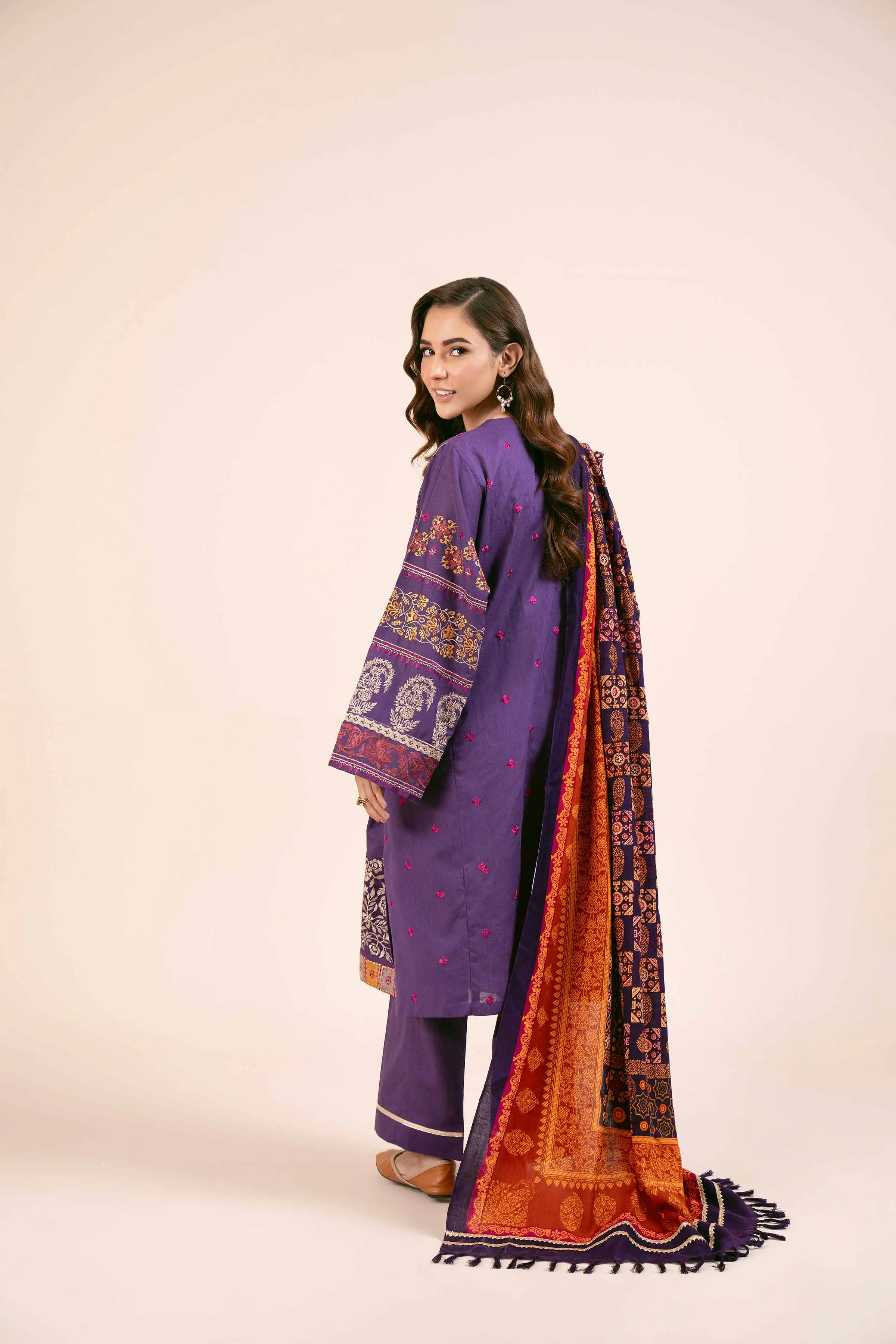 3 Piece - Embroidered Suit - 42404259