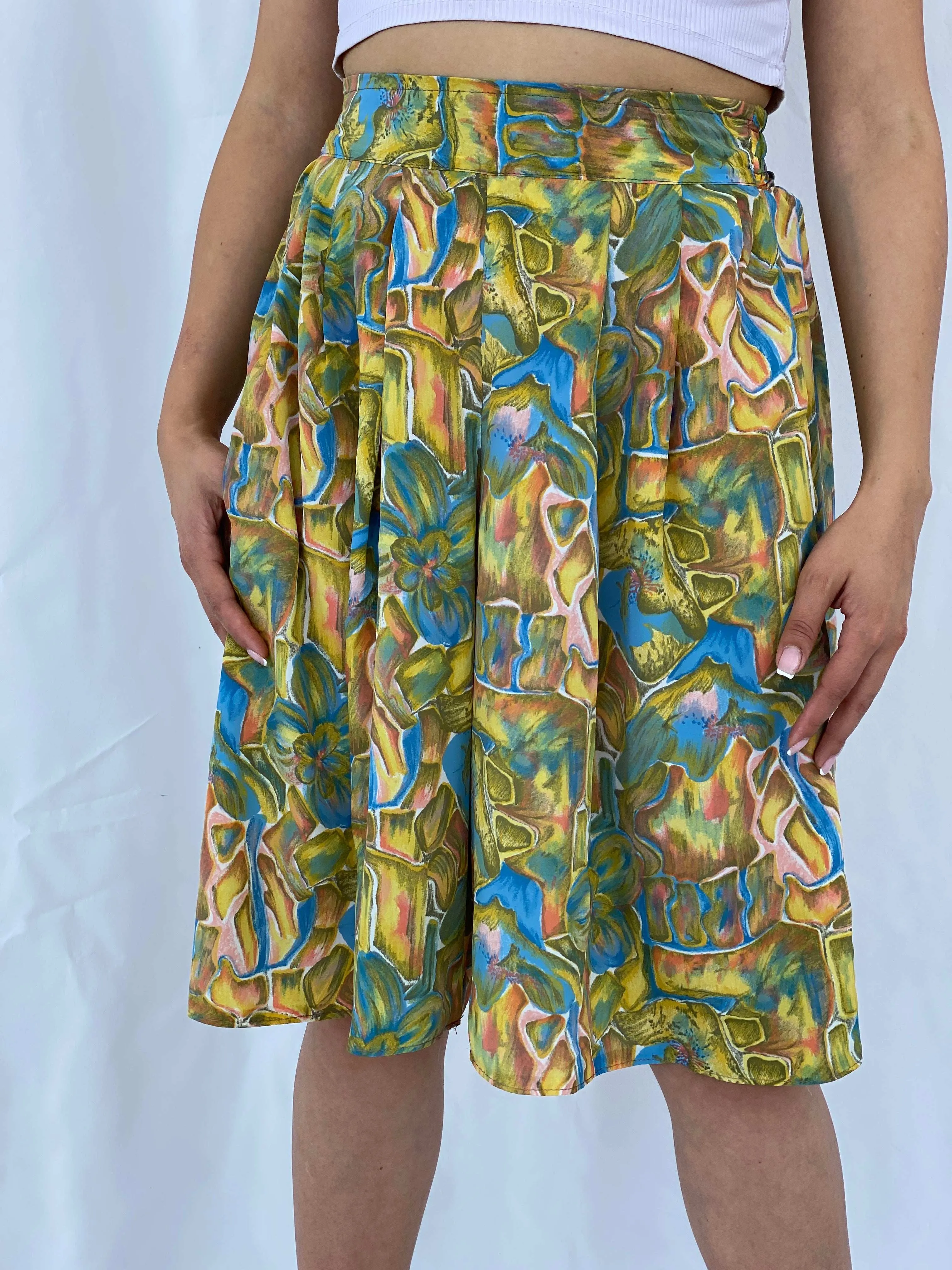Vintage Handmade Floral Print Summery Shorts Size M